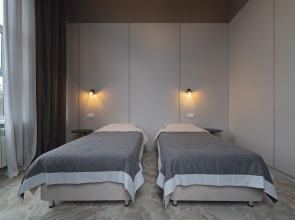 Отель Артман