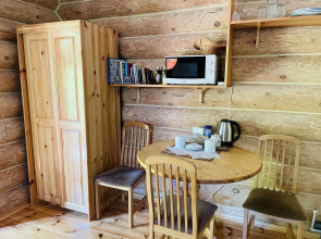 Tri Bogatyrya Guest House