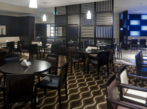 Holiday Inn Express Dubai Airport an IHG Hotel