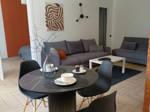 Апартаменты 200 метров от Кремля Двухкомнатная квартира