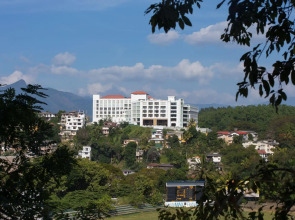 Отель The Grand Kandyan