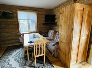 Tri Bogatyrya Guest House