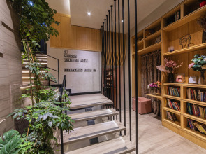 Ayramin Deluxe Hotel