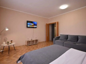 Квартира Двухкомнатная Напротив ТРЦ Планета