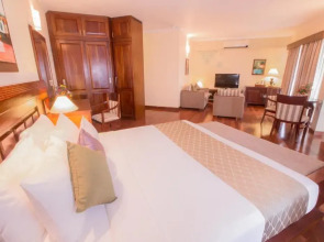 Курортный отель The Palms