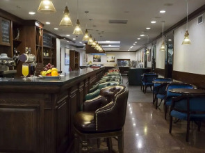 Отель Atyrau Dastan