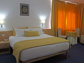 Отель Airport Tirana