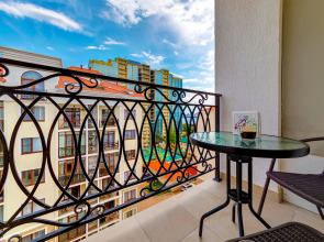 Квартира  Двухкомнатная с Видом на Море и Горы ЖК Изумрудный город до 4 человек