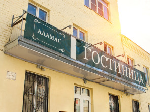 Отель Адамас