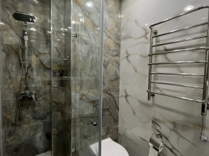 Апартаменты Актер House