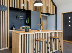 Gostevoy Dom Family Barn Karvala