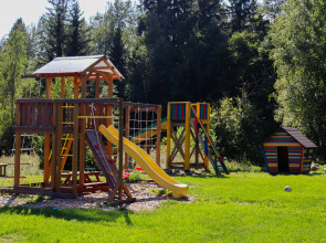 Гостевой дом Коттедж Лесной