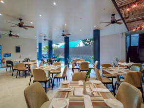 Отель Sky Beach