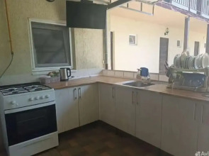 Гостевой дом с бассейном Уральский