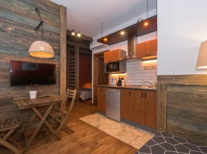 Апартаменты в Центре Города у Нарымского Сквера 1