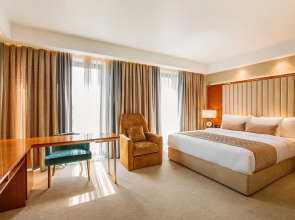 Отель Marjan Plaza