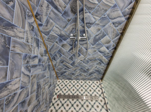 Квартира БалтАтлантик номер в стиле Красный Дракон