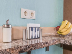 Апартаменты на Оптиков 45