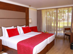 Курортный отель Pegasus Reef Beach Resort