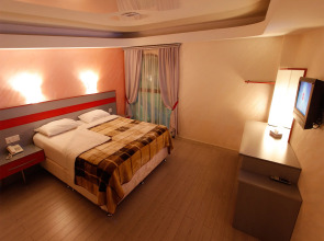 Armenian Village Park Hotel