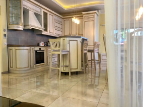 Апартаменты в центре с видом на Севастопольскую бухту