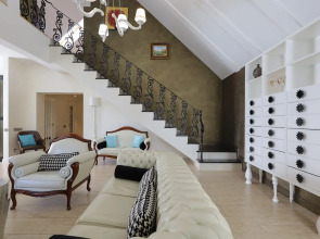 Квартира 2 уровня на Аптечной