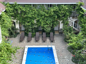 Гостевой дом  Come Inn на Кленовой