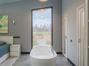 Отель Шепот