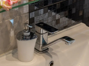 Апартаменты Кварт-Отель, Плющиха, 42