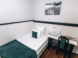 Отель RedFox в центре