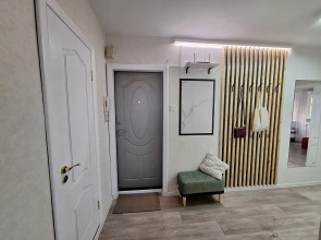 Квартира новая до 4+2 человек "Версаль апартмент"