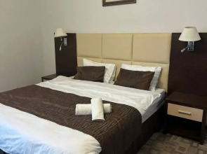 Отель Танжарык