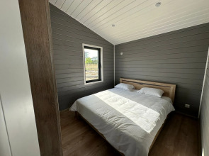 Коттеджи Золотые пески