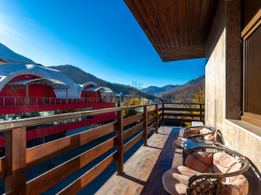 Квартира Номер в Отеле с Балконом Шикарным Видом на Горы