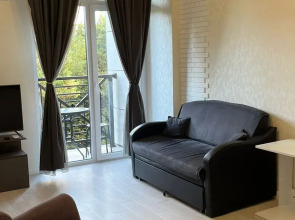 Апартаменты Евро 2-ком с балконом возле моря в центре Адлера Ajax