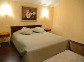 Отель Птичь