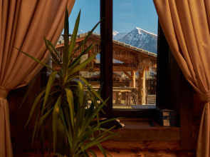 Шале Кедр 760, 5 спален, 12 гостей с бассейном и баней