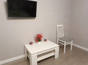 Апартаменты Лунная 43В