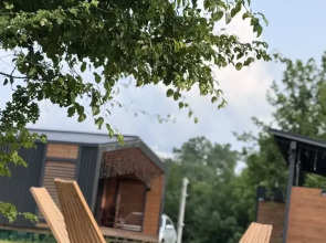 Частный дом Загородный комплекс на берегу реки с баней 1