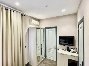 Отель Nizami Central Park