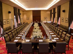 Отель Golden Coast