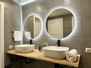 Частный Дом Барнхаус №4 с инфракрасной сауной и горячим Чаном на 6 человек