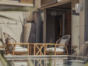 En Vie Beach Boutique Hotel