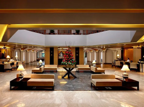 Отель Kenilworth Resort&Spa