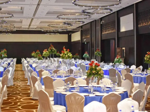 Отель Radisson Blu Chattogram Bay View