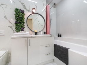 Апартаменты SKY INN Color Pink