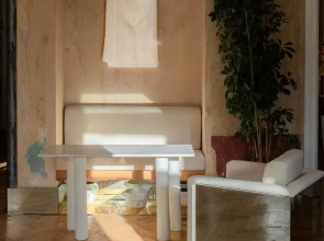 Unfound Door - Design Hotel