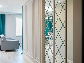 Апартаменты Luma White #2 в центре города с красивым видом на балконе