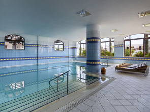 Отель Creta Maris