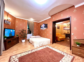 Просторные двухкомнатные Апартаменты в ЖК Камелот рядом с Набережной р. Волга (Садовая 335)